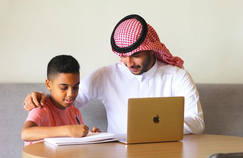 أهمية تصميم برنامج لتعليم اللغة العربية